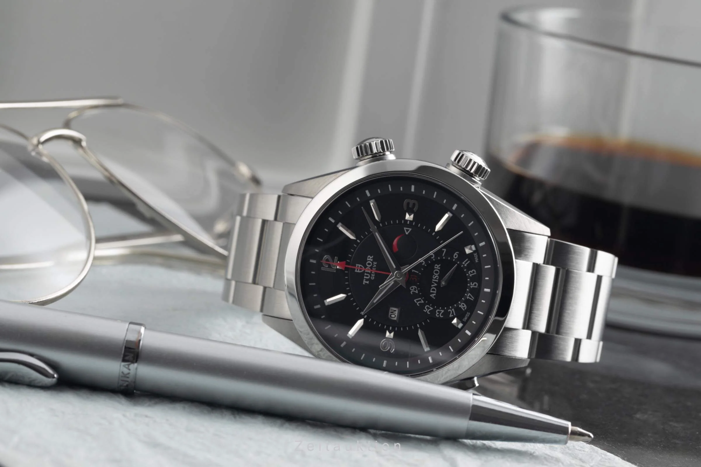 Tudor Heritage Advisor steel automatic men's watch 79620T  [2500027] - Image 3