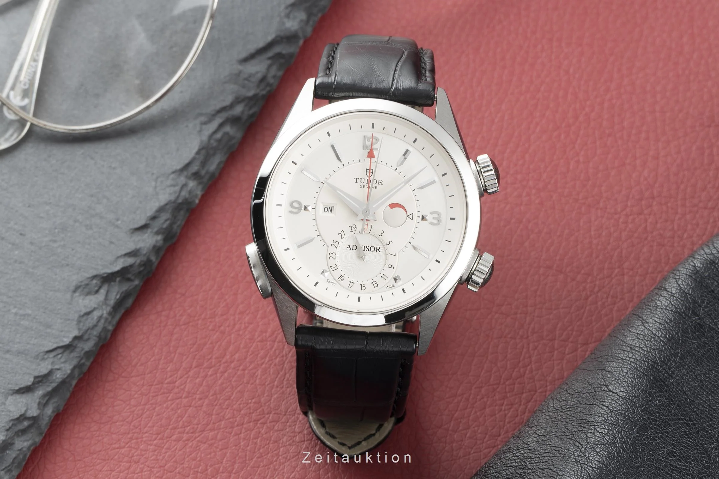 Tudor Heritage Advisor titanium automatic men's watch 79620T  [2204691] - Image 3