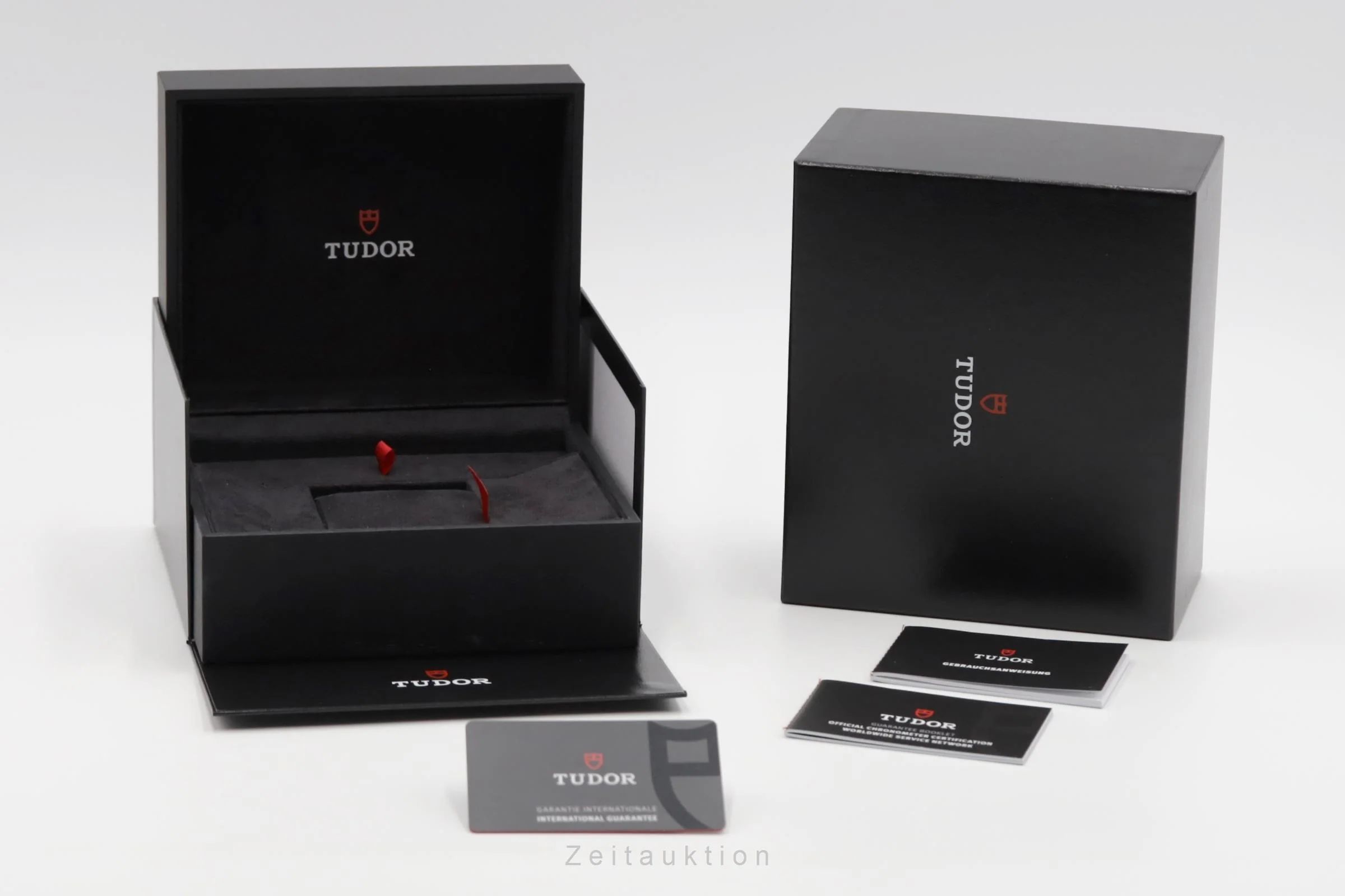 Tudor Heritage Black Bay chronograph steel automatic men's watch 79360N  [2505255] - Image 9