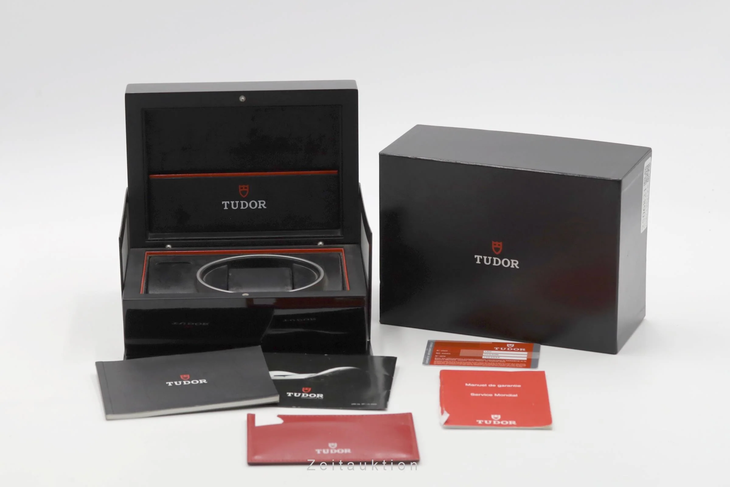 Tudor Heritage Chronograph  chronograph steel automatic men's watch 70330N  [2506821] - Image 9
