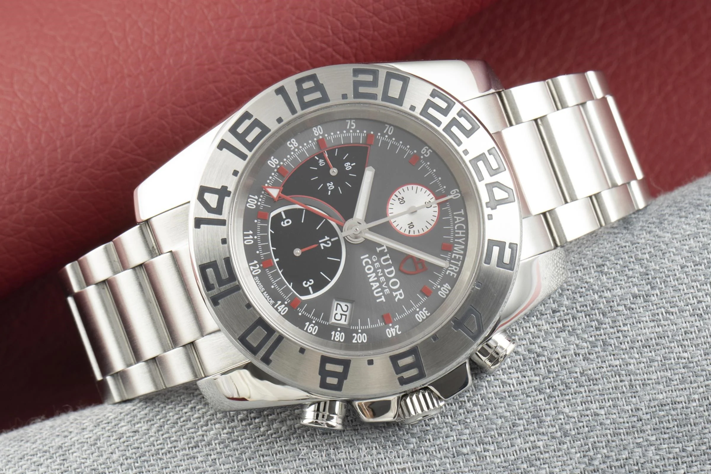 Tudor Iconaut chronograph steel automatic men's watch 20400  [2110259] - Image 2