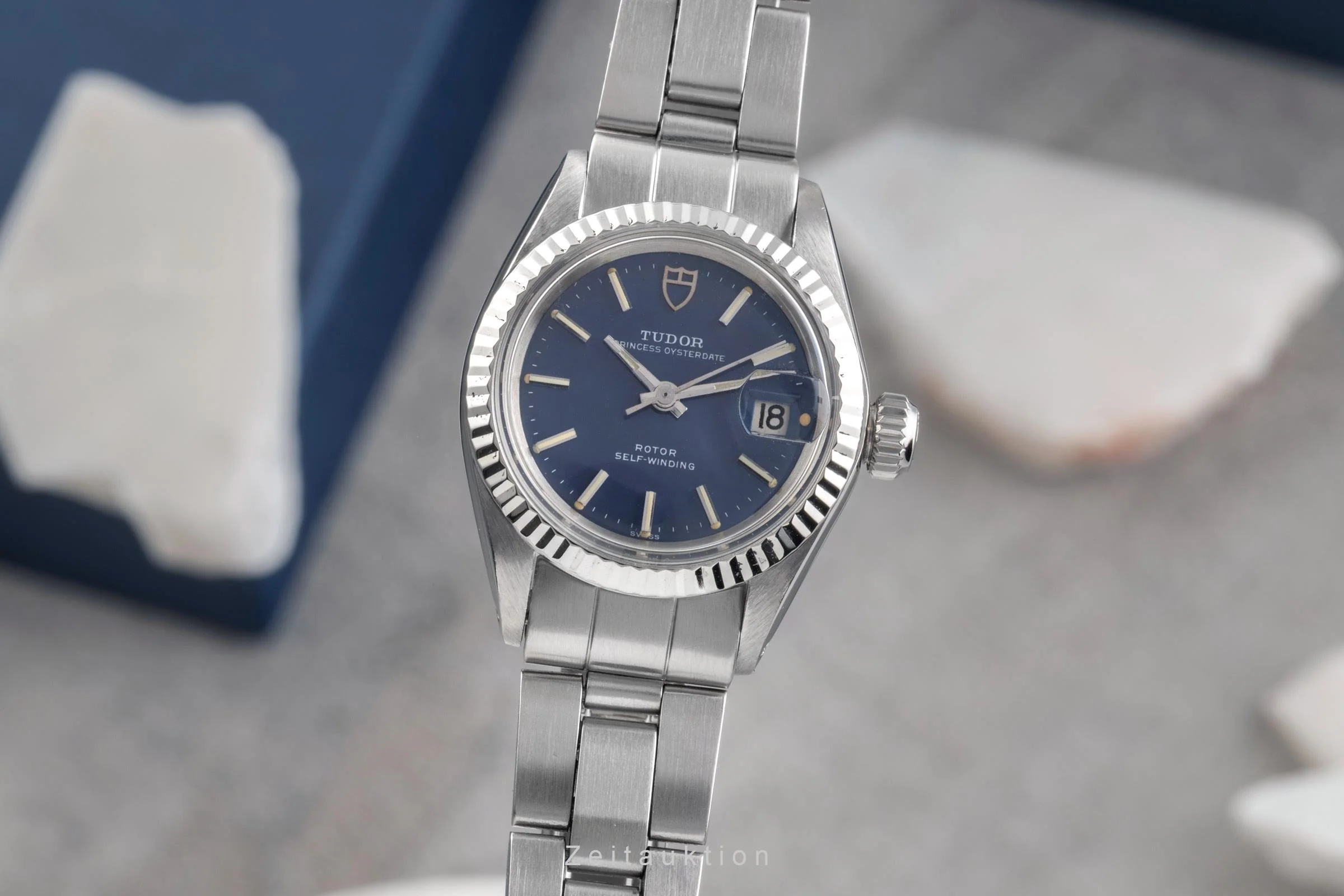Tudor Oysterdate steel / white gold automatic women's watch 7637/4 Vintage  [2503259] - Image 2