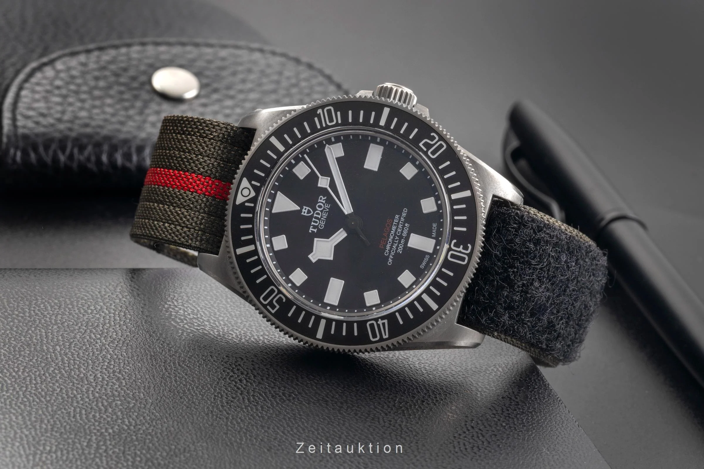 Tudor Pelagos steel / titanium automatic men's watch 25717N LP: 4310EUR  [2504516] - Image 3