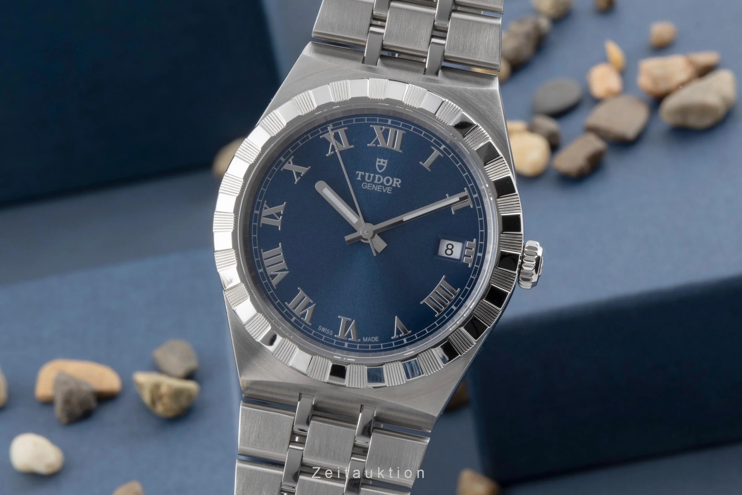 Tudor Royal steel automatic men's watch 28500  [2506560] - Image 2