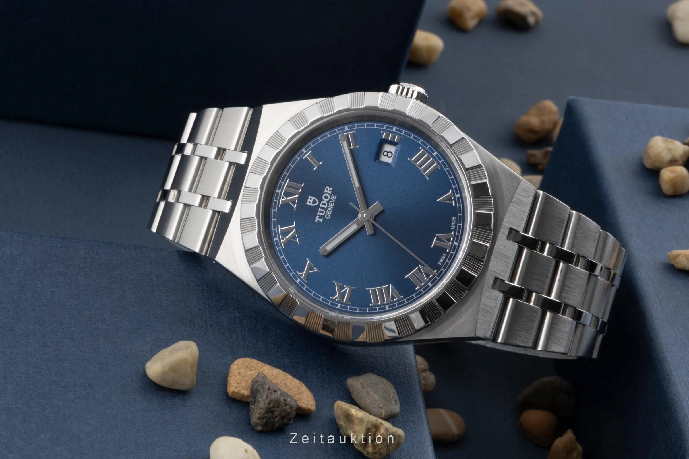 Tudor Royal steel automatic men's watch 28500  [2506560] - Image 3