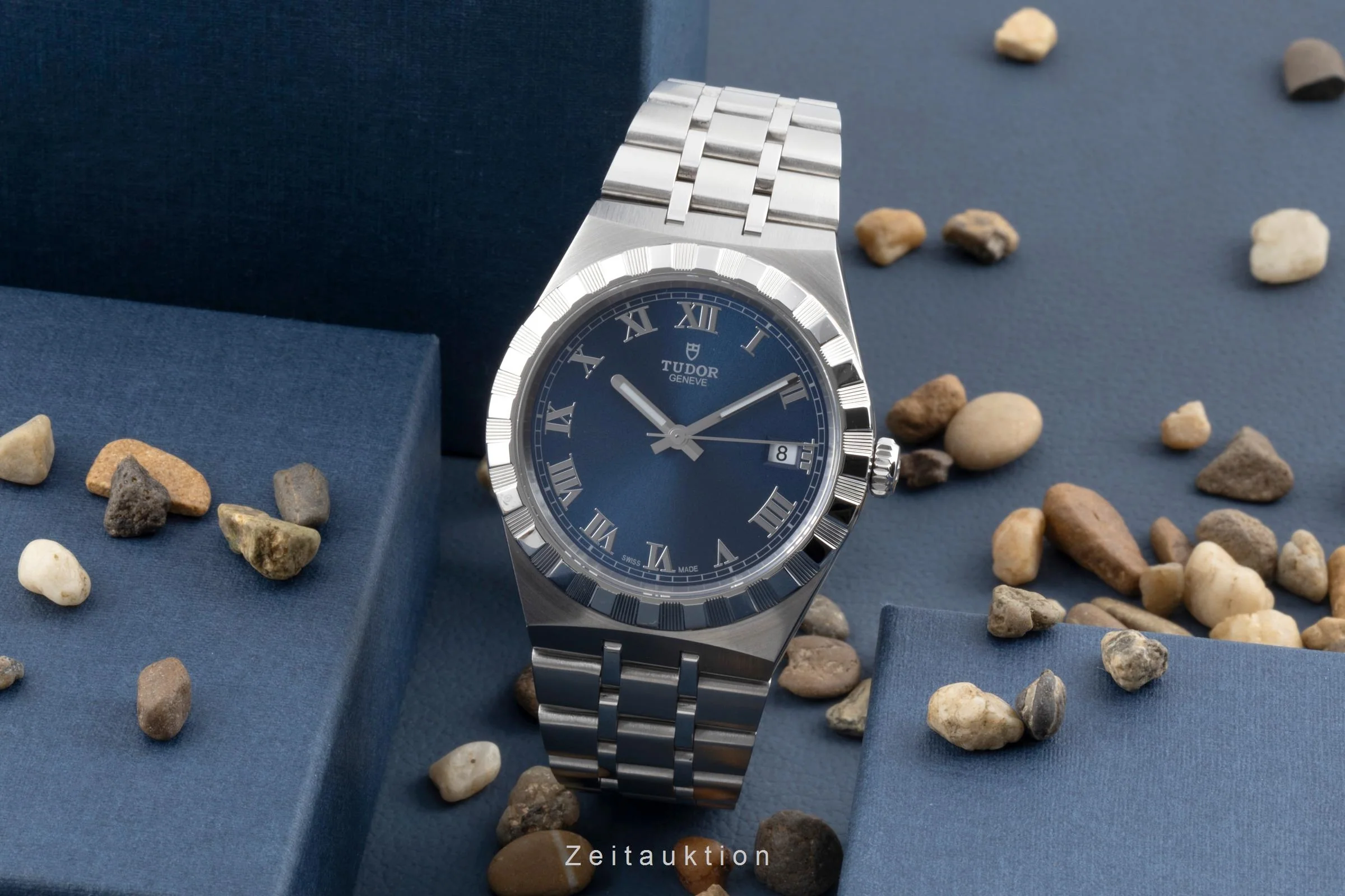 Tudor Royal steel automatic men's watch 28500  [2506560] - Image 4