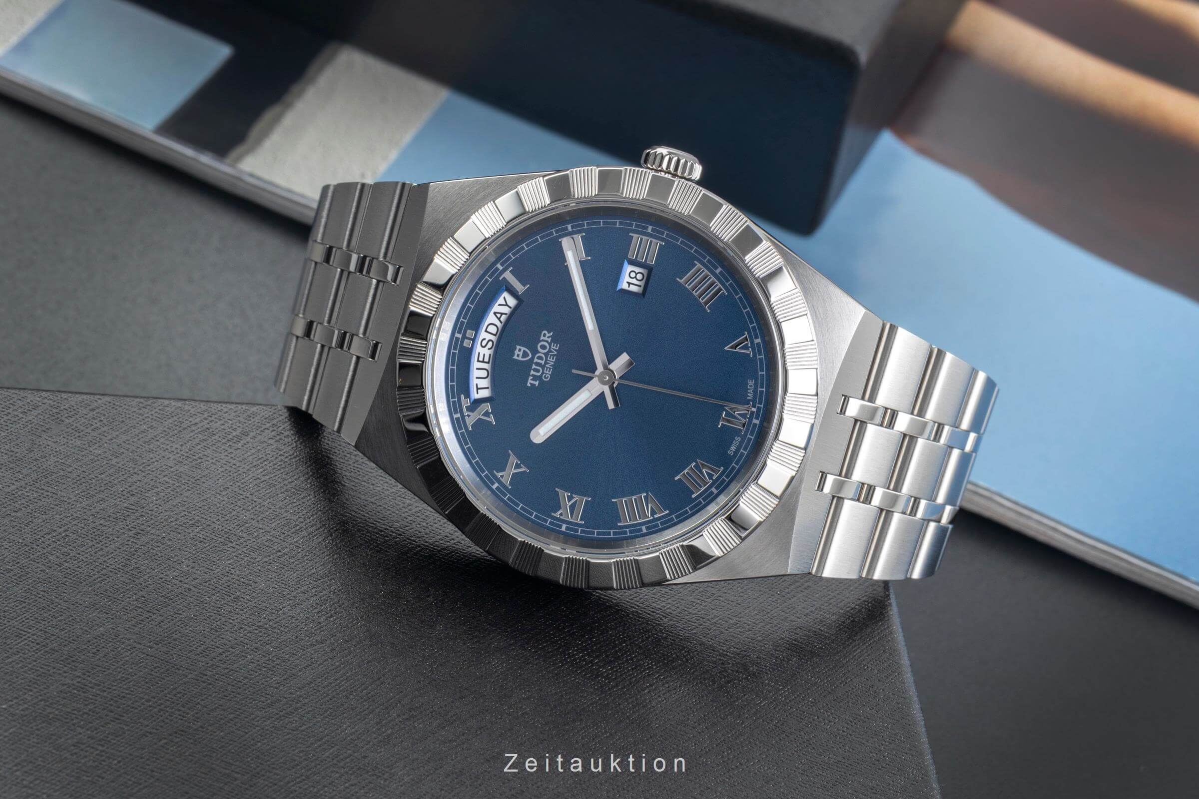 Tudor Royal steel automatic men's watch 28600-0005 LP: 2700EUR  [2500150] - Image 3