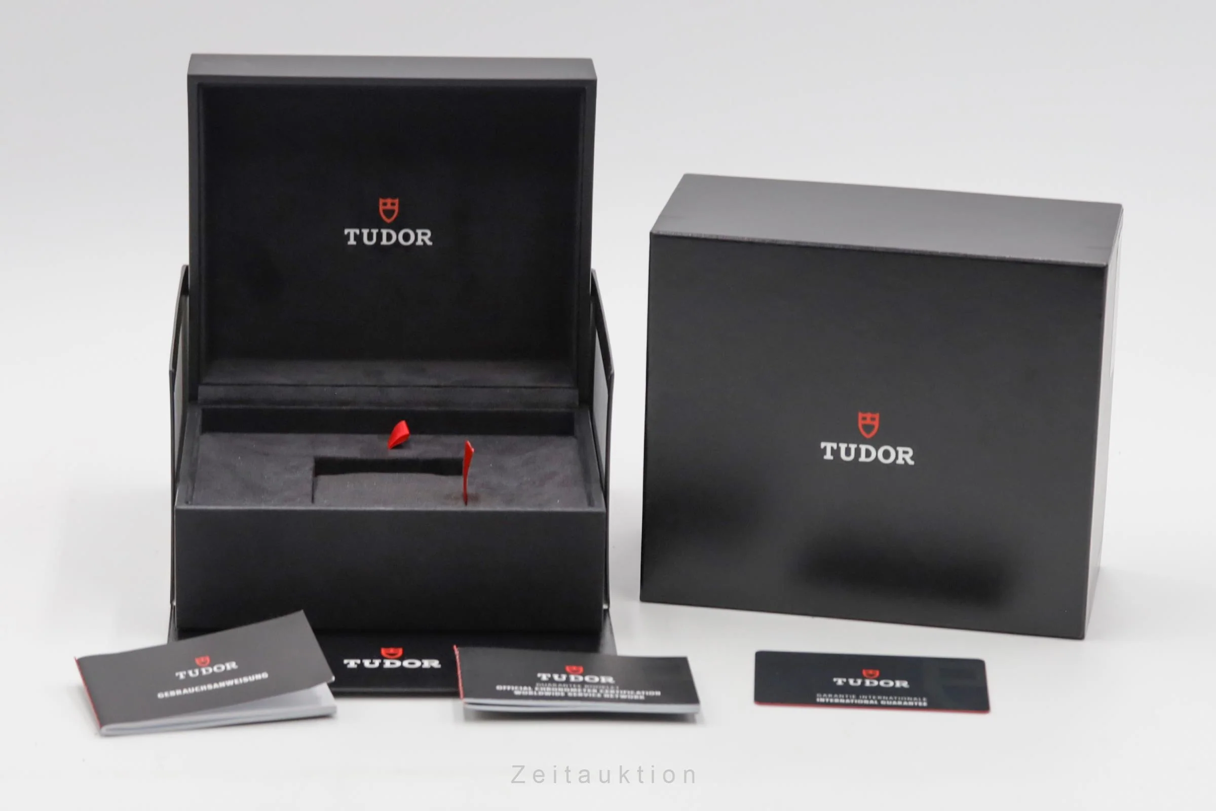 Tudor Royal steel automatic men's watch 28600-0006  [2507187] - Image 9