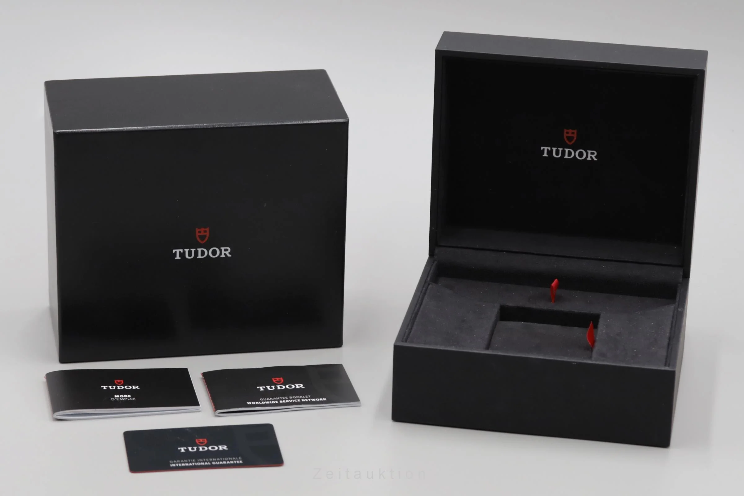 Tudor Royal steel automatic men's watch 28600  [2203691] - Image 8