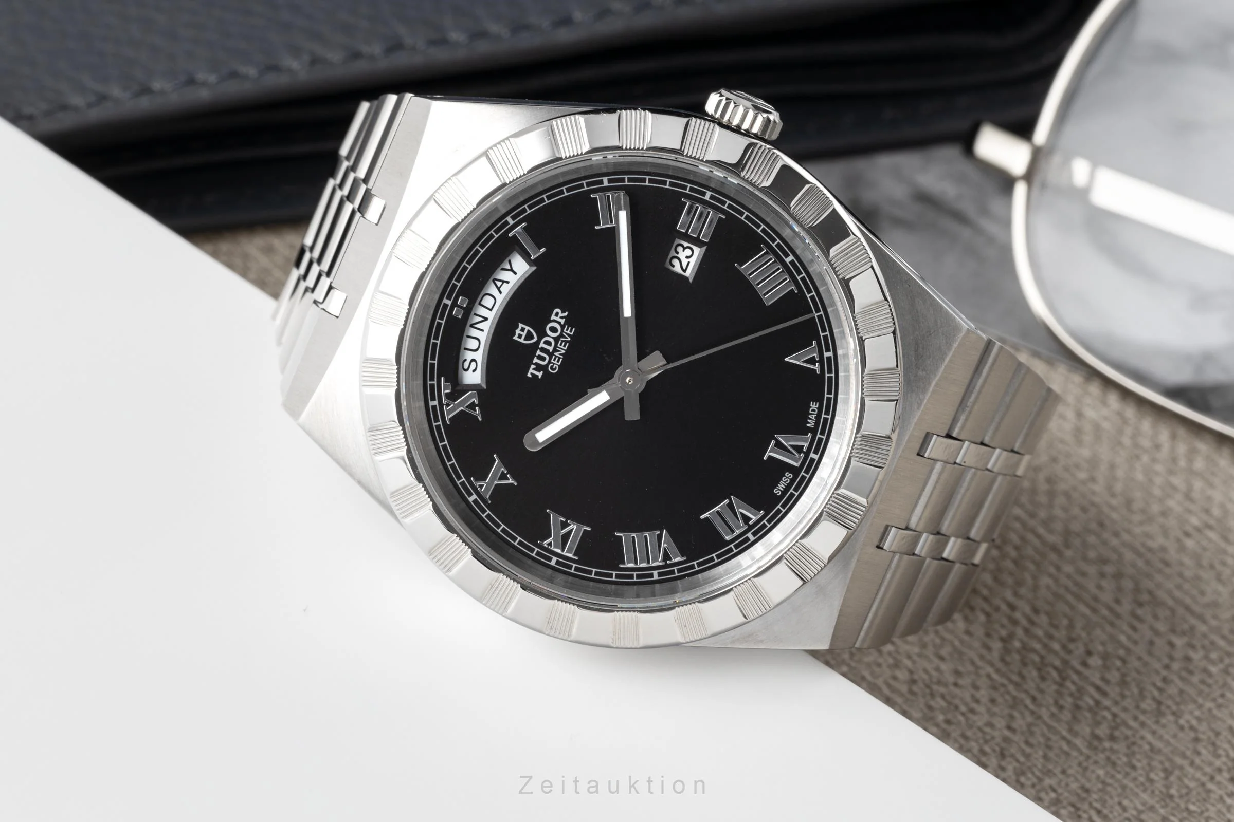Tudor Royal steel automatic men's watch 28600 LP: 2420EUR  [2302402] - Image 2