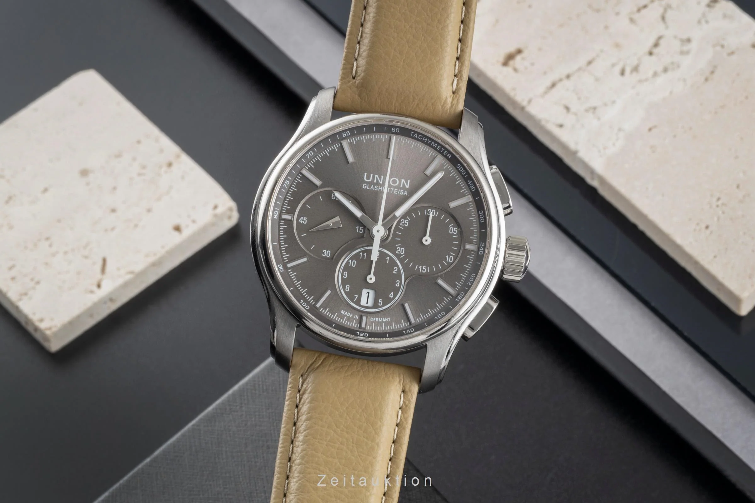 Union Glashütte Belisar chronograph titanium automatic men's watch D002.427.46.081.00  [2506158] - Image 2