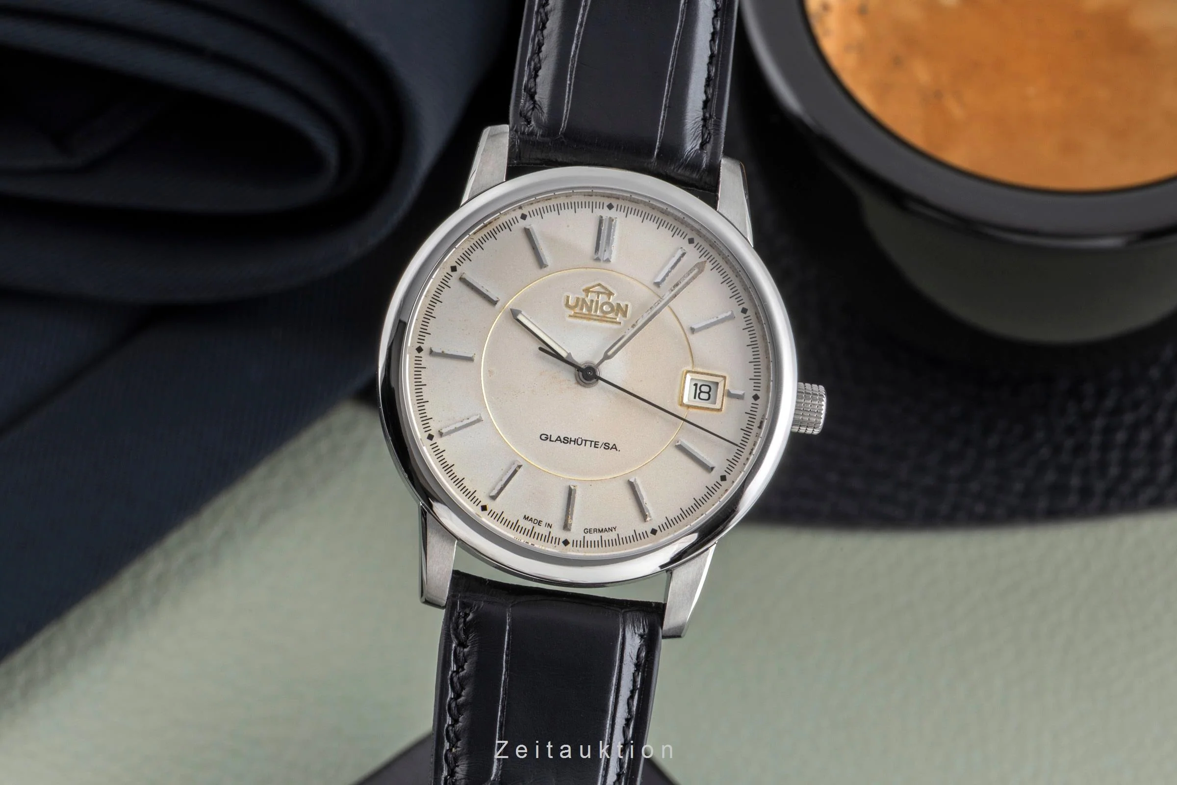 Union Glashütte Klassik steel automatic men's watch 26-11-15-02-10  [2501441] - Image 2