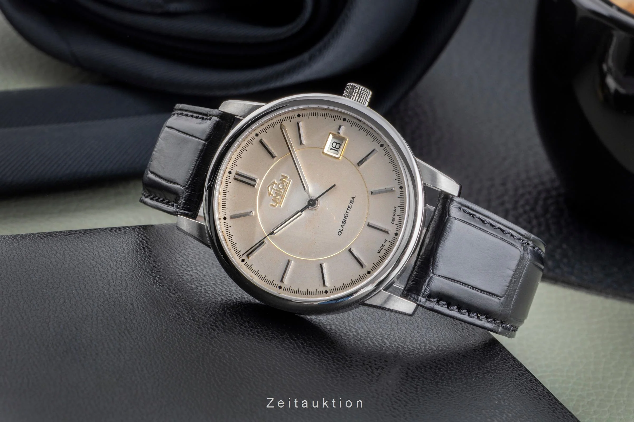 Union Glashütte Klassik steel automatic men's watch 26-11-15-02-10  [2501441] - Image 3