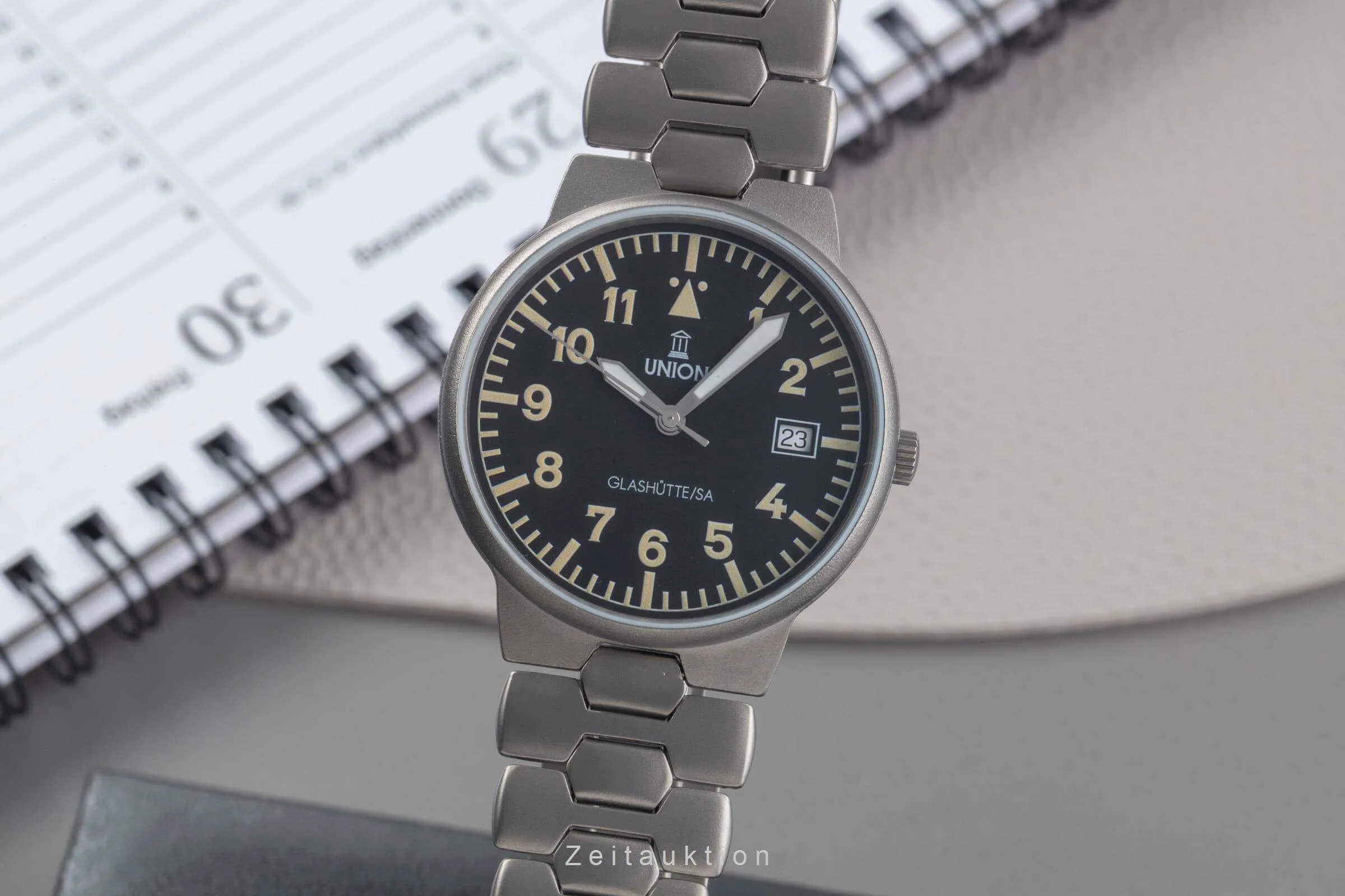 Union Glashütte titanium automatic men's watch  [2500934] - Image 2
