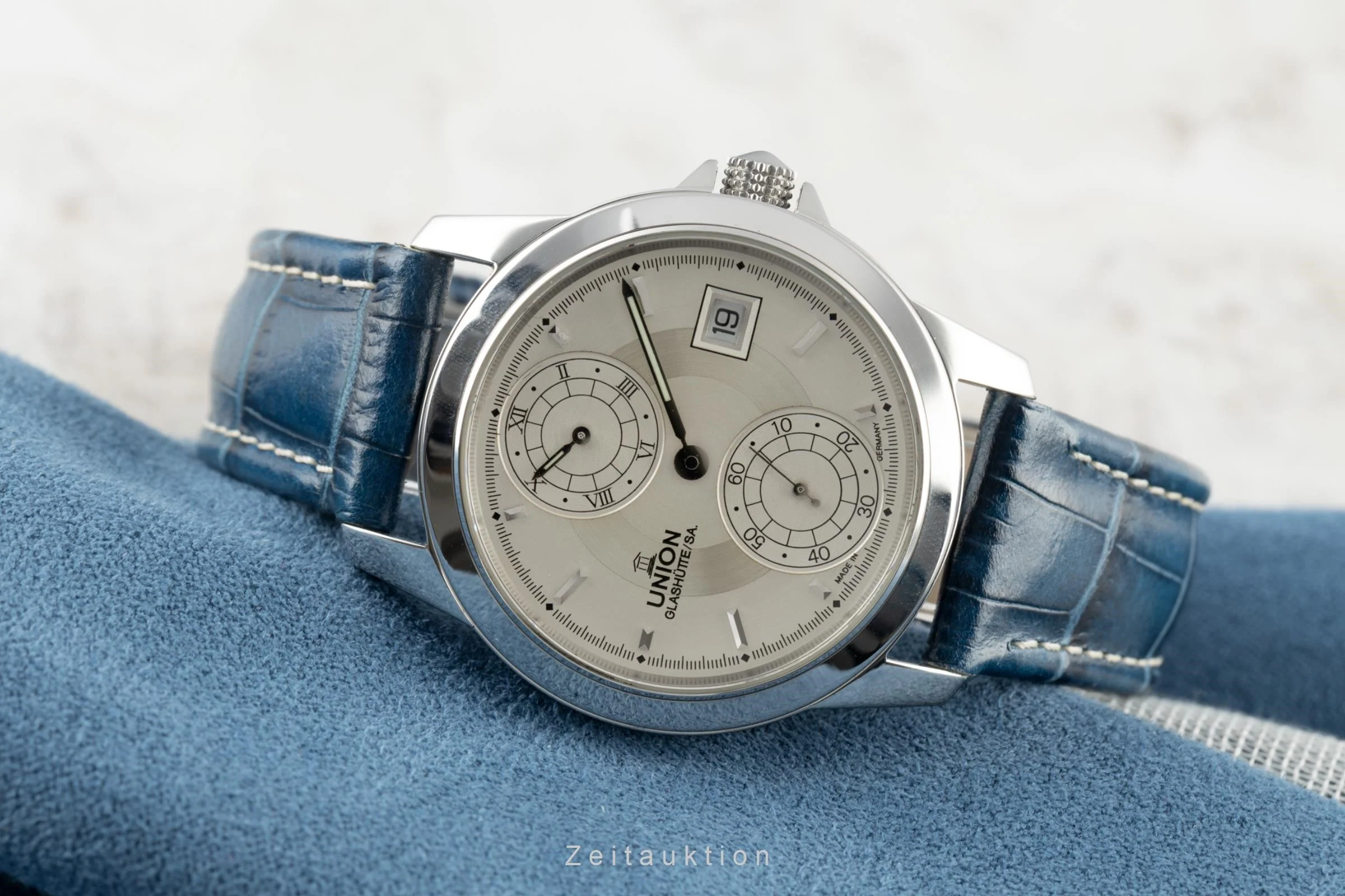 Union Glashütte Tradition Regulator steel automatic men's watch 26-42-03-04-10  [2200553] - Image 2