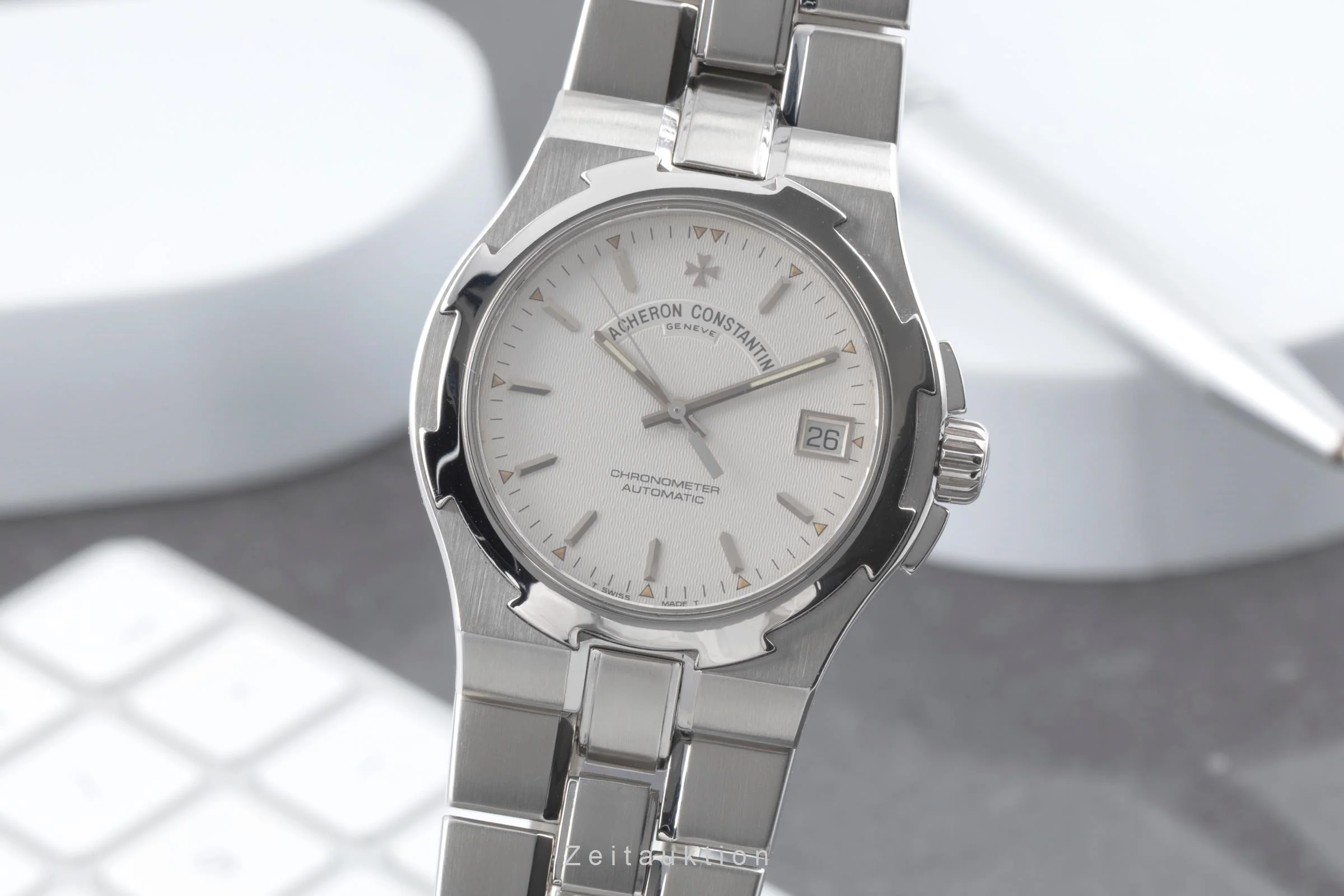 Vacheron & Constantin Overseas steel automatic men's watch 42042  [2506362] - Image 2