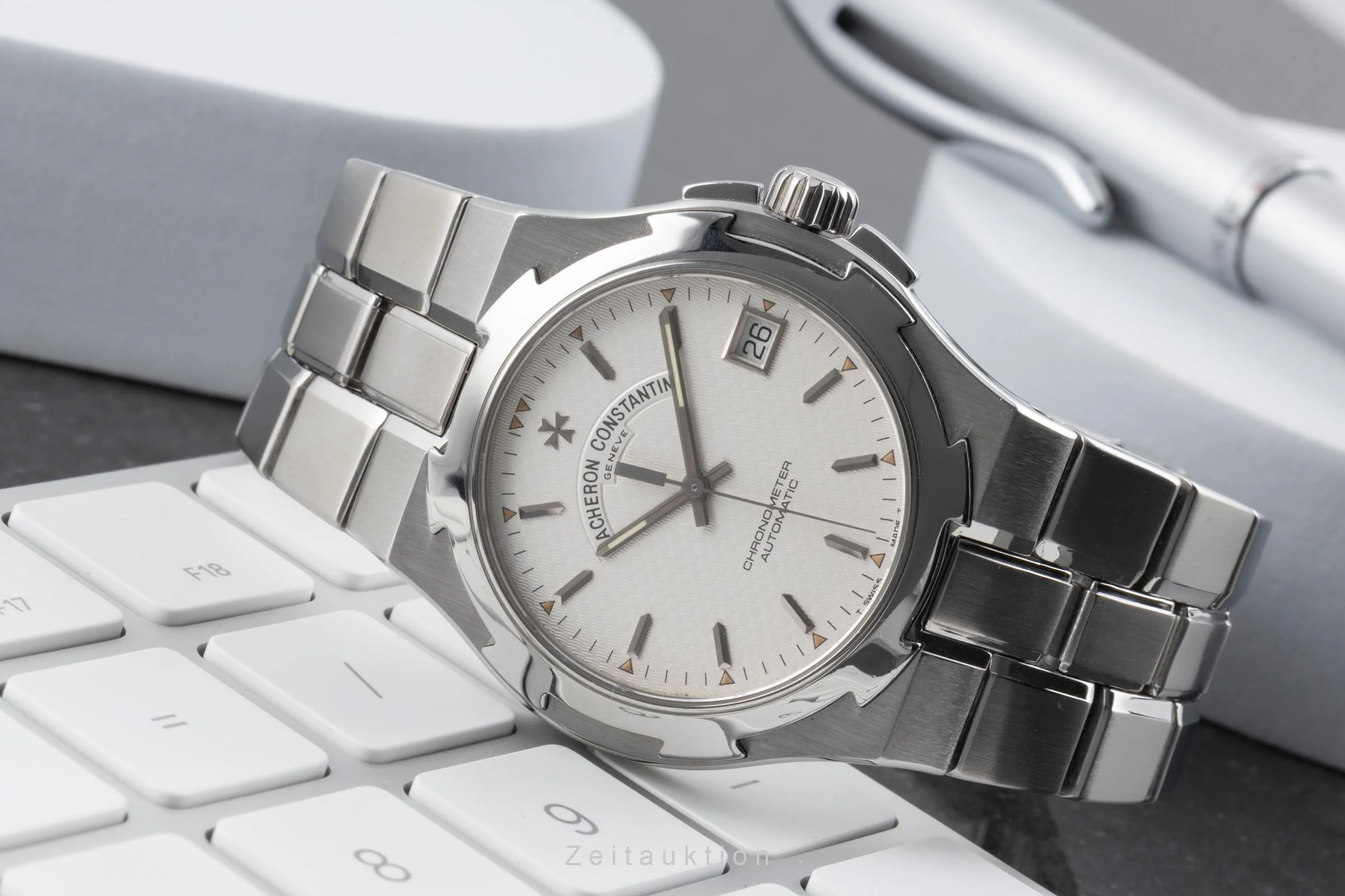 Vacheron & Constantin Overseas steel automatic men's watch 42042  [2506362] - Image 3