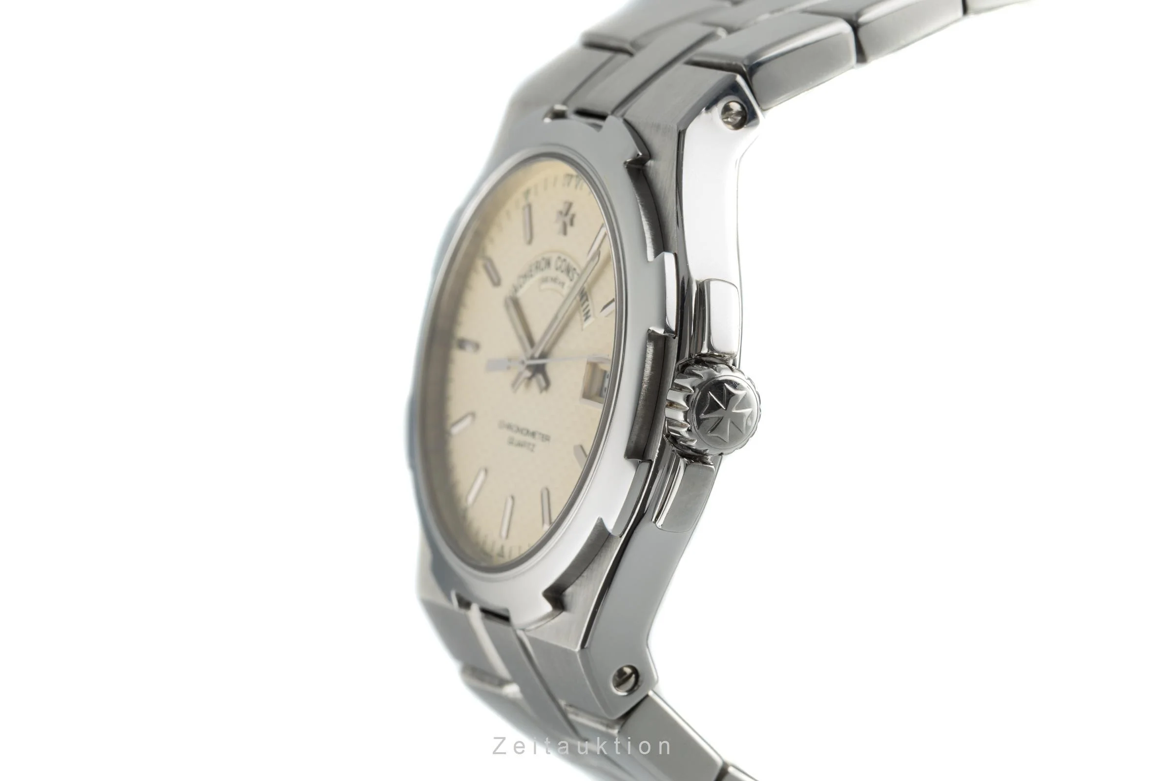 Vacheron & Constantin Overseas steel quartz men's watch 42040-72040/1  [2108746] - Image 6