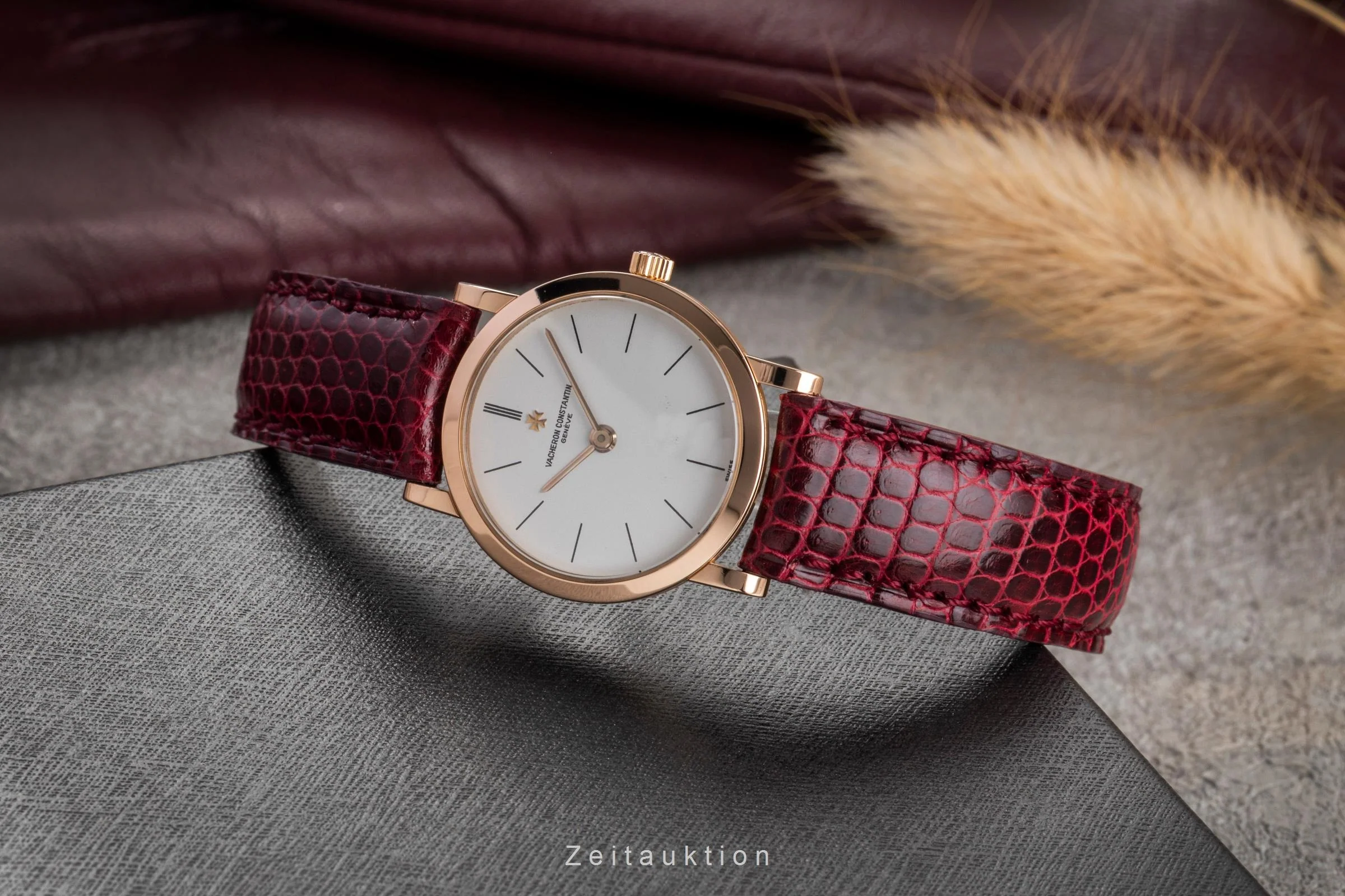 Vacheron & Constantin Patrimony 18 ct gold quartz women's watch 27093  [2502806] - Image 3