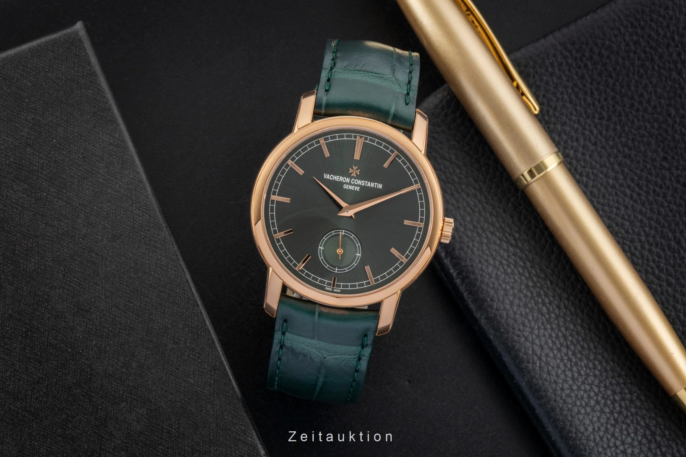 Vacheron & Constantin Traditionnelle 18 ct red gold manual winding men's watch 82172/000R-H008 LP: 26800EUR  [2600764] - Image 4