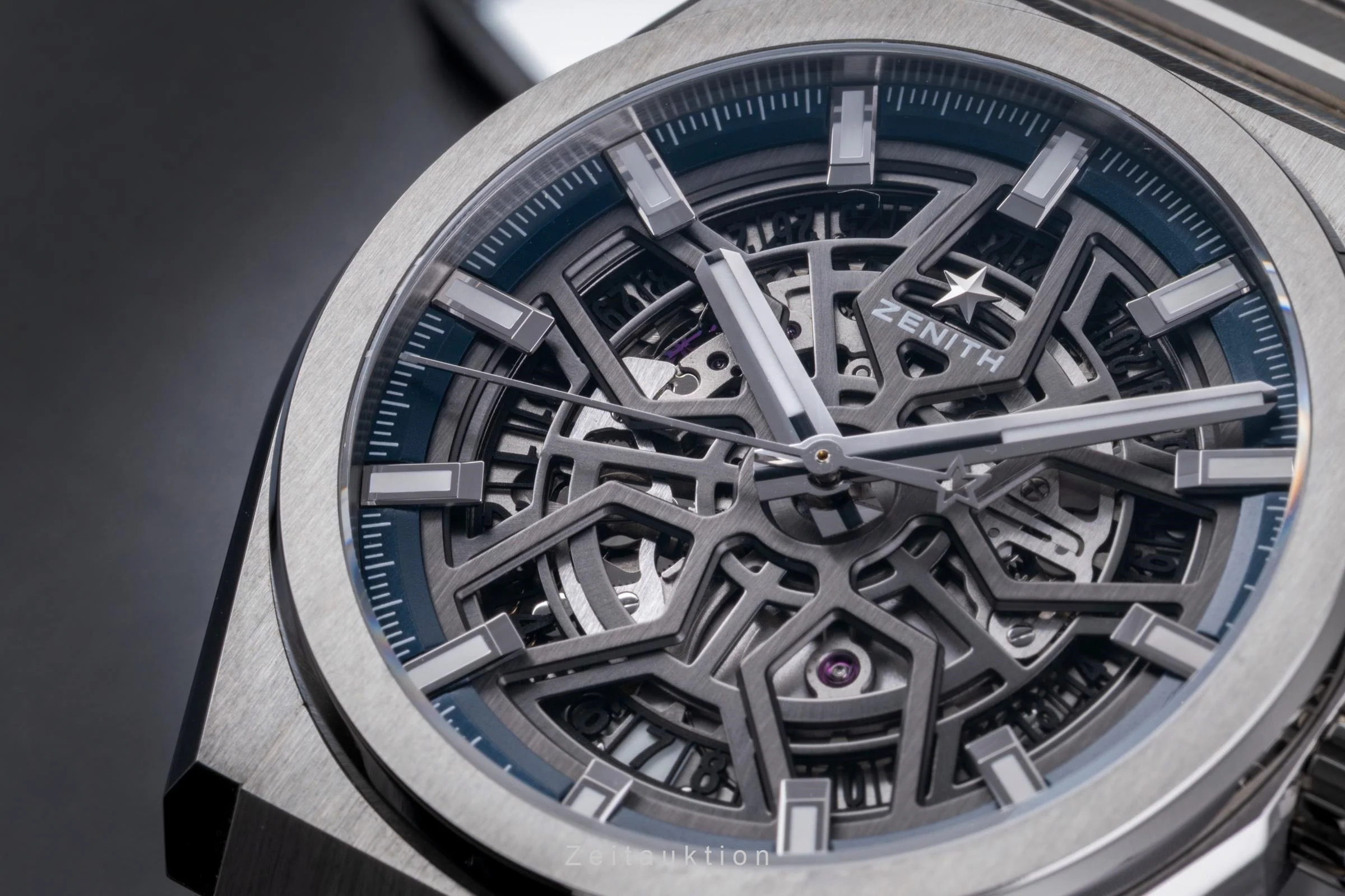 Zenith Defy titanium automatic men's watch 95.9000.670/78.M9000	  [2505719] - Image 16