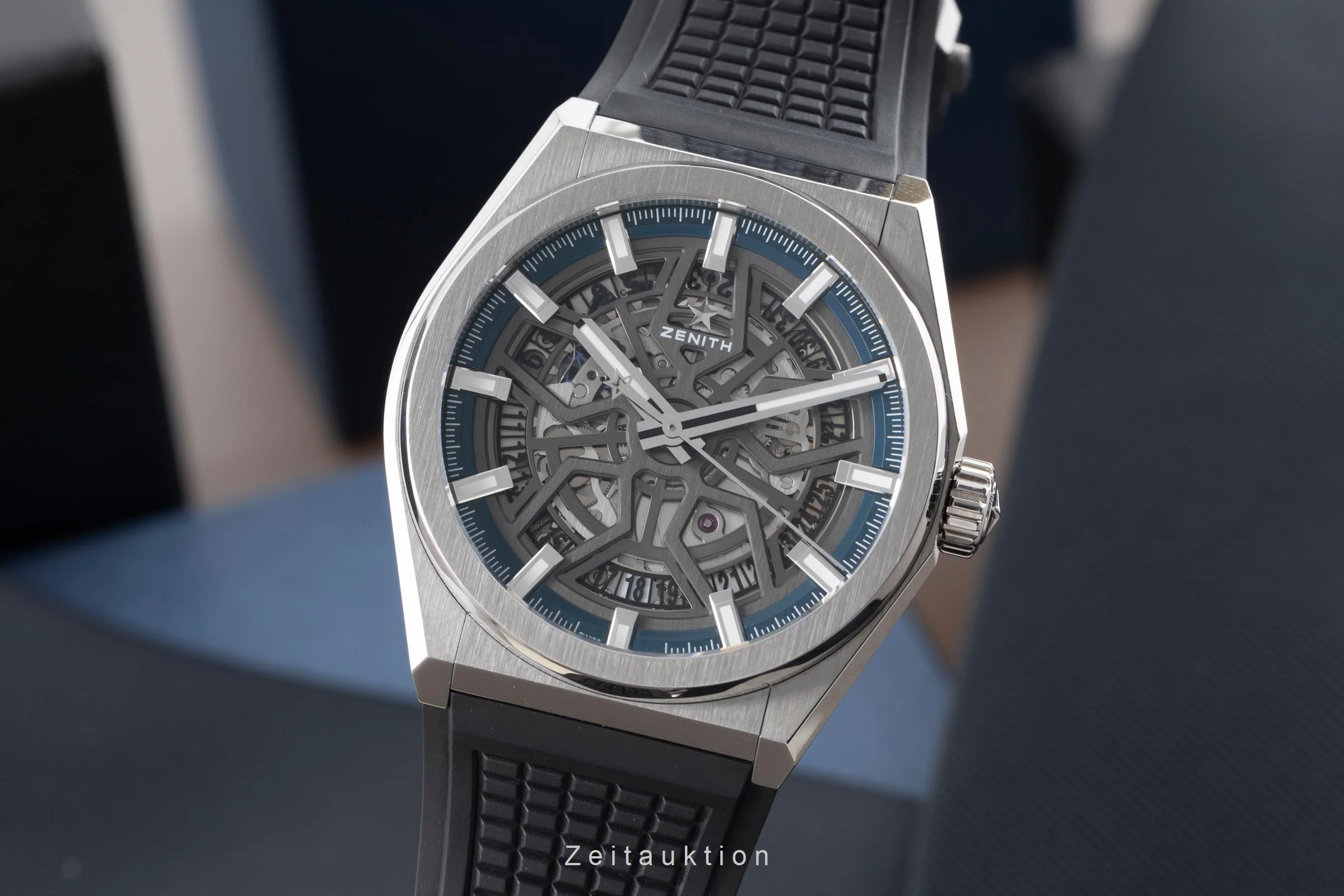 Zenith Defy titanium automatic men's watch 95.9000.670/78.R584	  [2504354] - Image 2