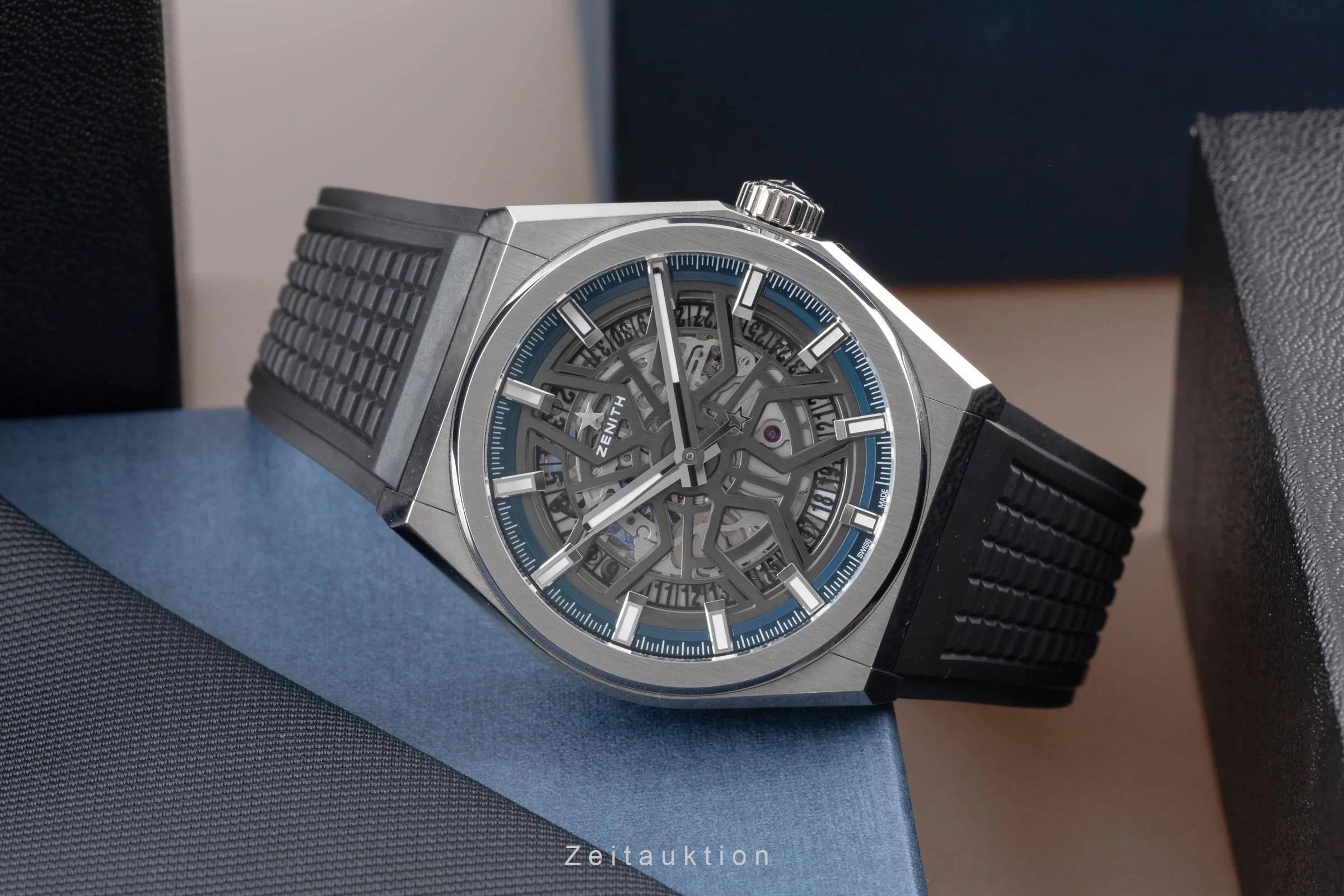 Zenith Defy titanium automatic men's watch 95.9000.670/78.R584	  [2504354] - Image 3