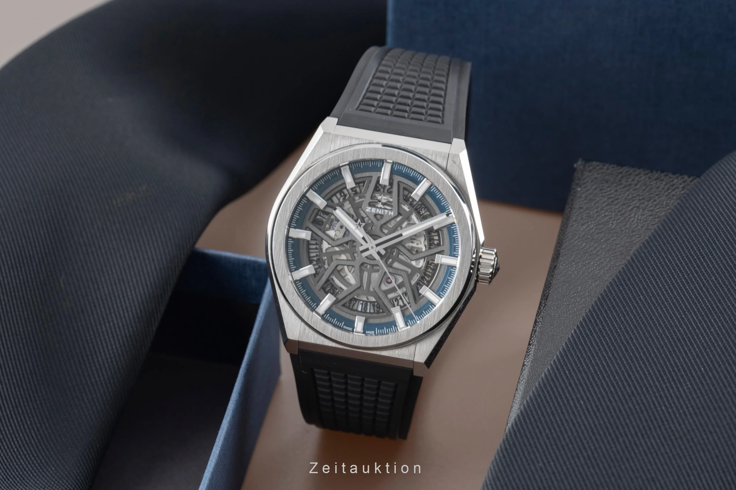 Zenith Defy titanium automatic men's watch 95.9000.670/78.R584	  [2504354] - Image 4