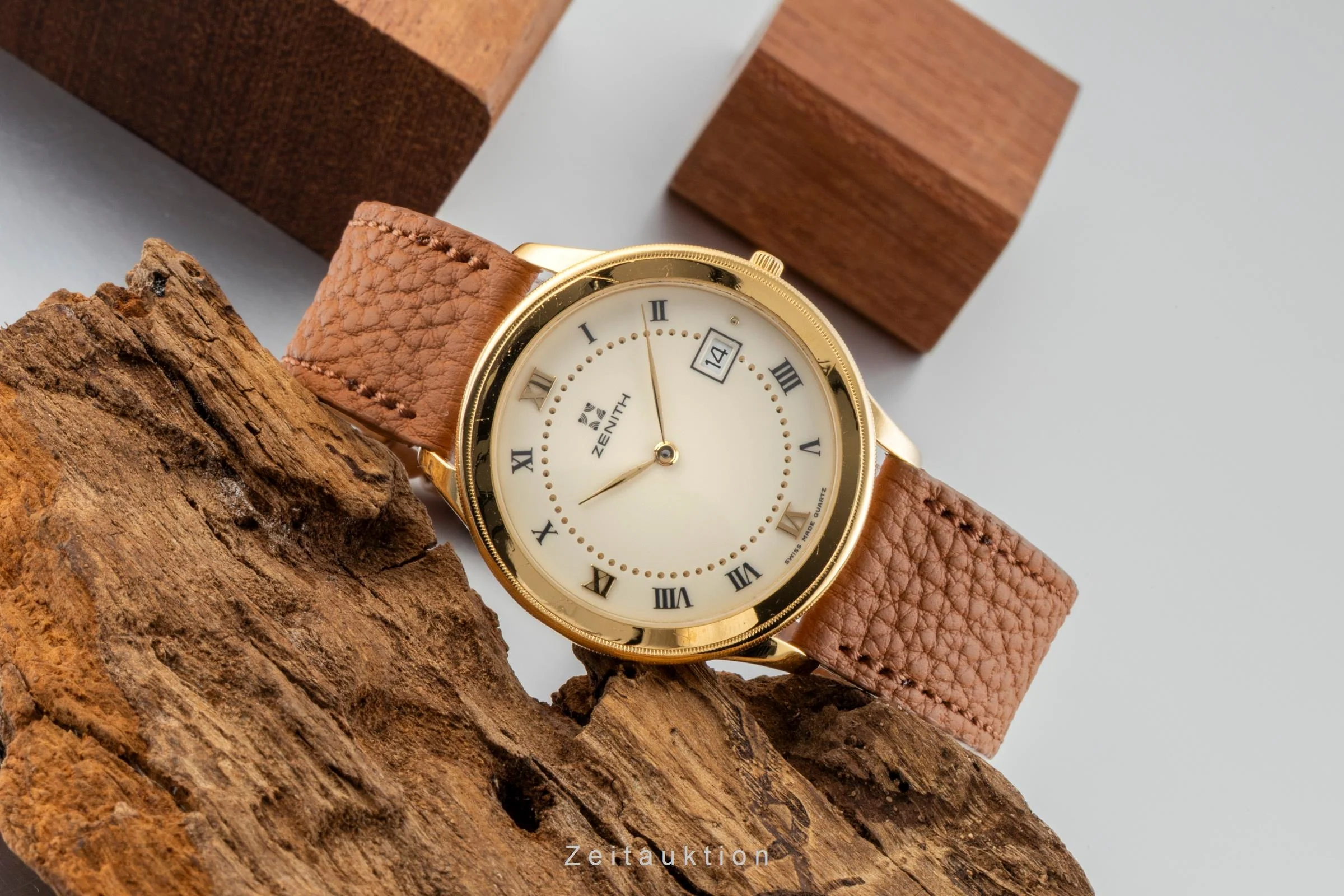 Zenith gilt-brass quartz men's watch 27.0100.385  [2600063] - Image 3