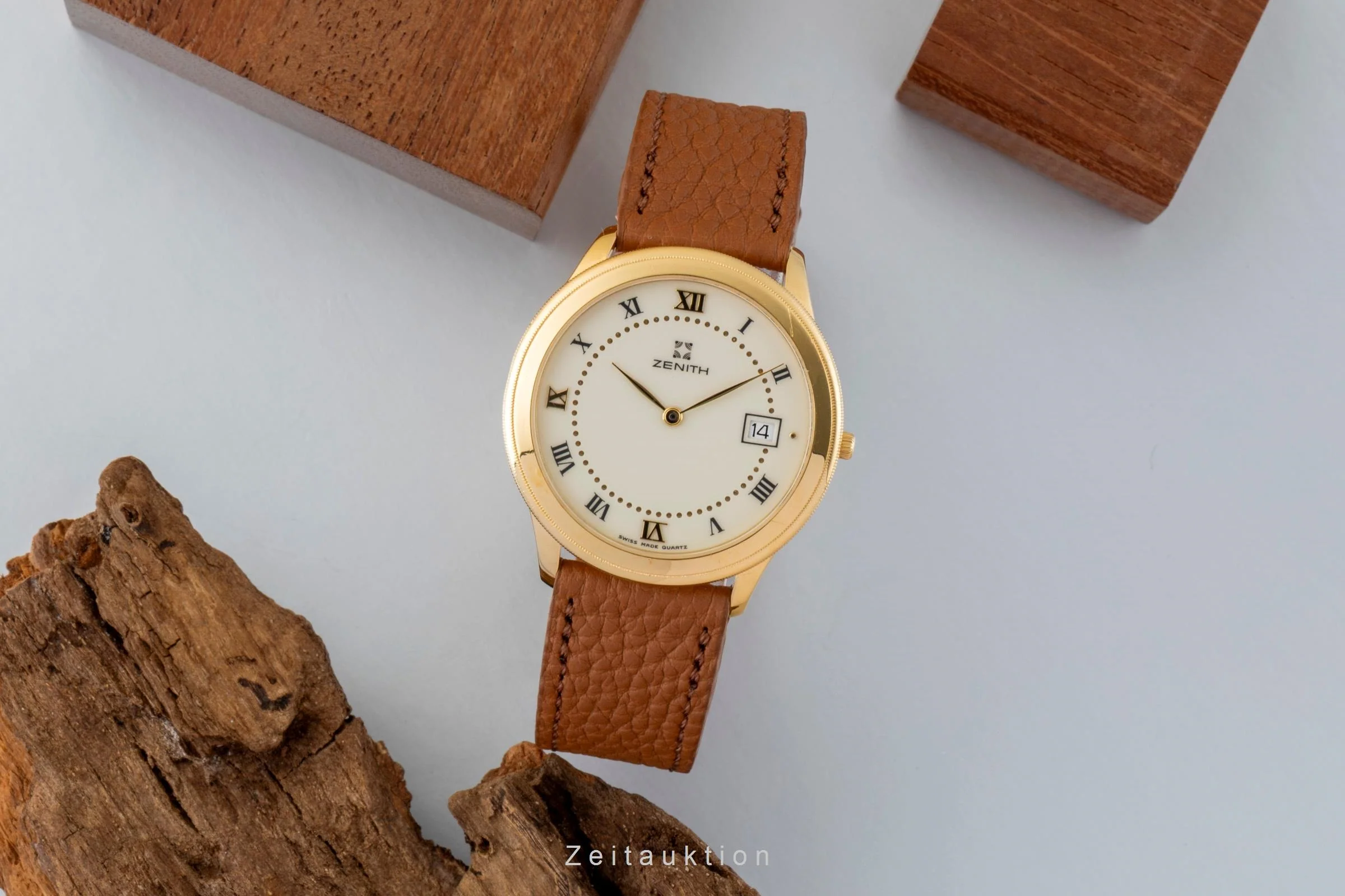 Zenith gilt-brass quartz men's watch 27.0100.385  [2600063] - Image 4