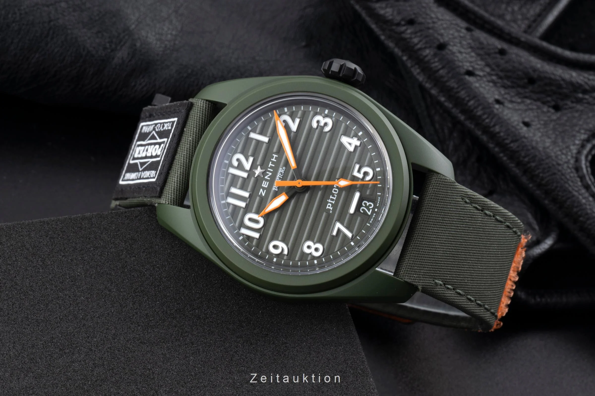 Zenith Pilot ceramic automatic men's watch 49.4001.3620/63.I001 LP: 12000EUR Limited  [2504677] - Image 3